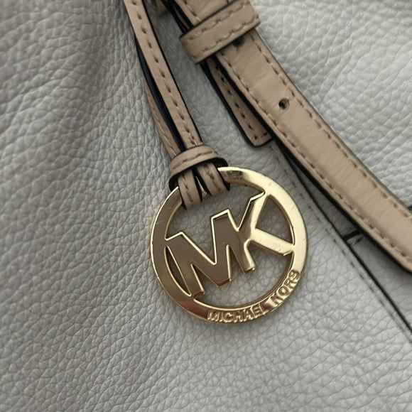 Michael Kors bag - Picture 11 of 14